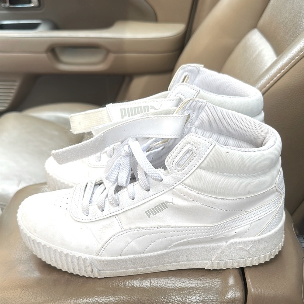 Puma Women’s Carina White Sneakers
